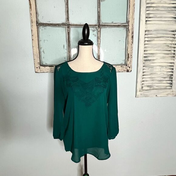 Beautiful Maurice’s Blouse  - Picture 1 of 10